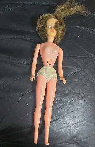 Vintage tressy doll - vintage,
