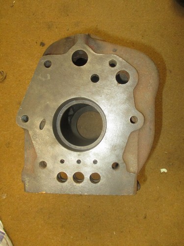 Type xpag gearbox casing - ,
