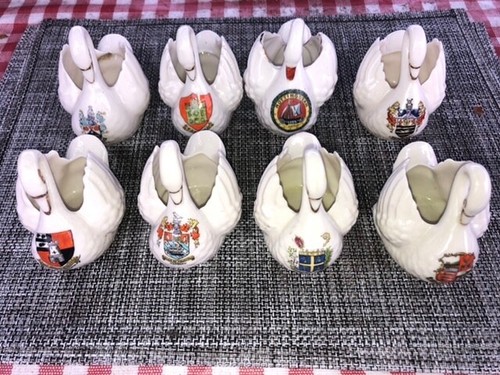 Vintage crested china - china, swans,