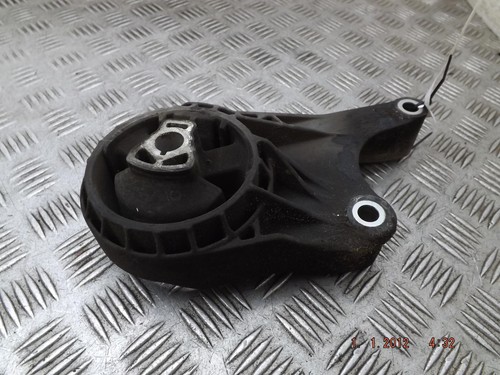 Vauxhall astra gearbox mount - vauxhall,