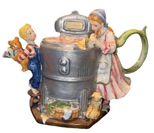 Ceramic Teapot Old Fashioned