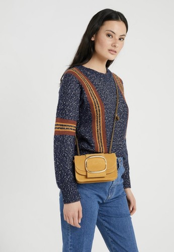 See chloé hopper - see, cross