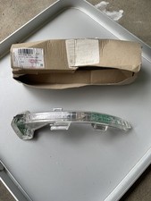 VW INDICATOR Passat B6 DOOR WING MIRROR LIGHT  RIGHT DRIVERS SIDE 3G0949102