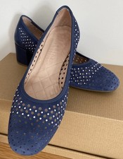 BNWOB Hispanitas Low Block