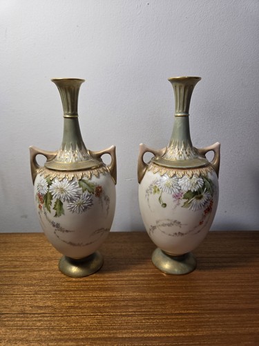 Pair royal worcester - pair,