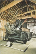 DUKE OF WELLINGTON FUNERAL CARRIAGE, STRATFIELD SAYE HOUSE - Vintage POSTCARD