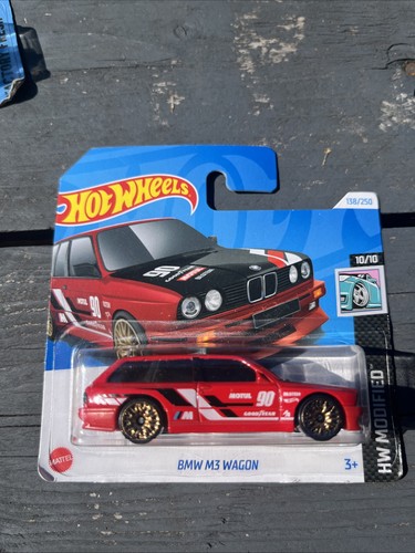 Hot wheels bmw wagon - bmw, red