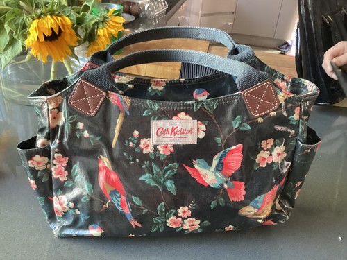 Cath kidston flower pattern - kidston,