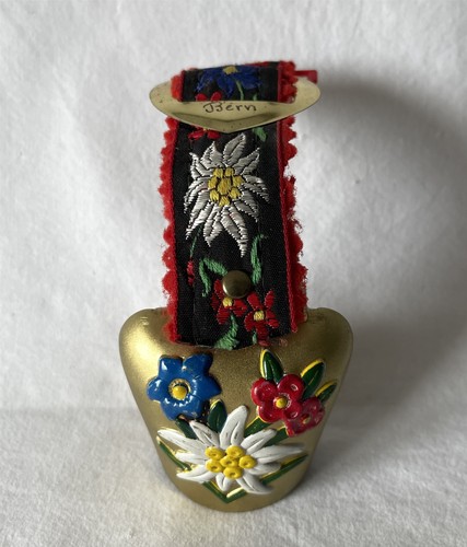 Vintage metal cow bell bern - vintage,