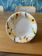 EMMA BRIDGEWATER Daffodil Cereal/Soup Bowl has some crazing