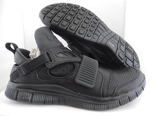 NIKE FREE HUARACHE CARNIVORE