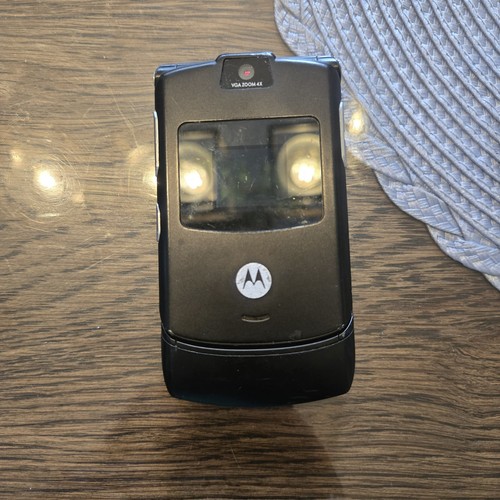 Motorola razr retro - motorola, flip