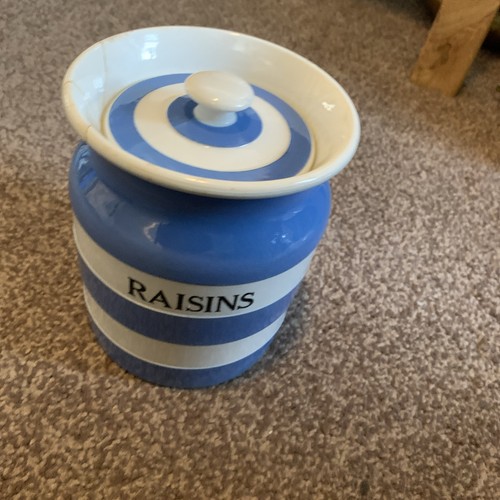 Green cornishware raisins - green,