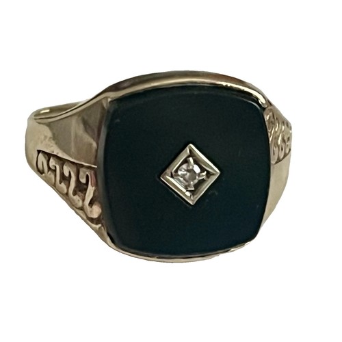 9ct gold onyx diamond signet - 9ct,