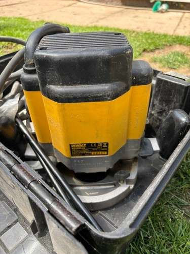 Dewalt dw625ek 110v router - router, in