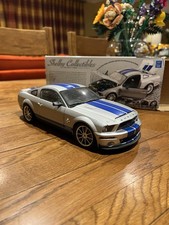 1/18 Shelby Collectibles 2008