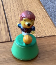 ROLYKIN WORLD CUP WILLIE MASCOT BY LOUIS MARX TOYS - 1965 FOR 1966 MATCH