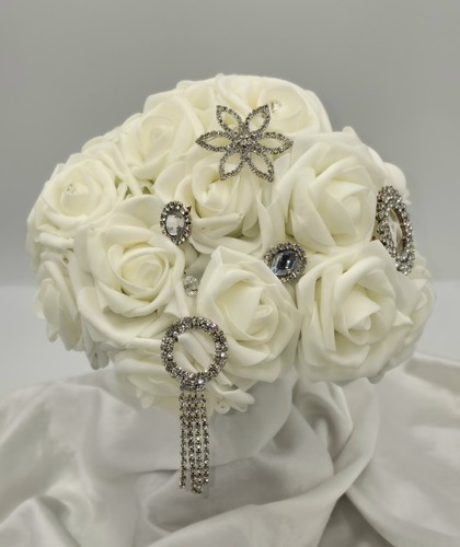 Stunning ivory foam rose - stunning,