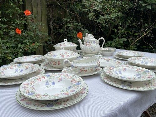 Exquisite churchill emily full - exquisite,