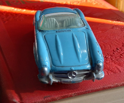 Corgi toys mercedes - corgi, mercedes-benz