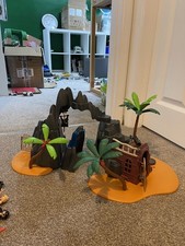 Playmobil Pirates treasure island 6679 Play set with Figures and accessories 