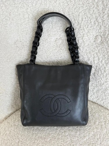 Chanel camellia tote - chanel, bag