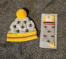 80s Casuals Bobble Hat & Socks