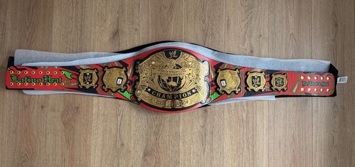 Wwe eddie guerrero - eddie, signature