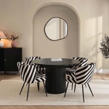 Dusk Hattie Black Oval