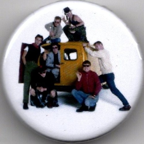 Ultimate madness pin button - madness,