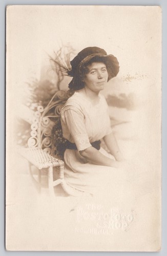Moline illinois rppc woman - illinois,