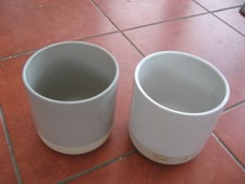 2 ceramic decorative pots 13.5 cms high 12 cms wide