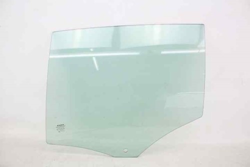 31335328 rear window volvo - rear,
