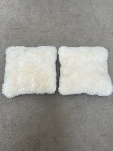 Pair ivory faux fur - pair, cushions