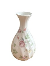 WEDGWOOD England. Bone China