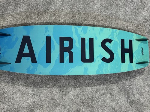 Airush kite surfing - surfing, board