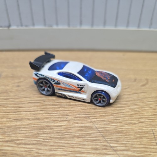 Hot wheels acceleracers power - hot,