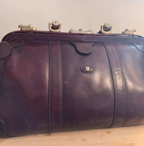 Vintage etienne aigner - vintage,