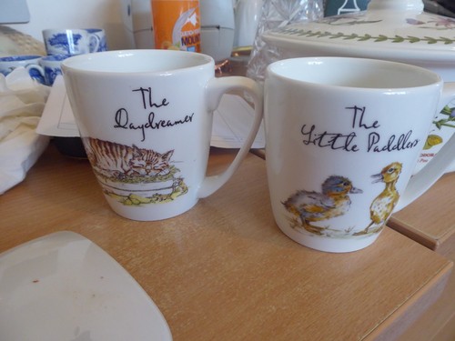 Queens country oursuits mugs - oursuits,