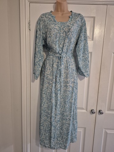 Blue white floral - white,
