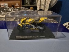 1 : 24 Scale Model Motorcycle