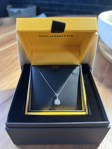 White gold 4 carat - 18,