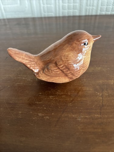 Lovely little ceramic wren - little,