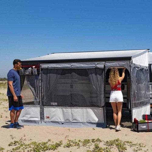 Privacy room for f80s - for,