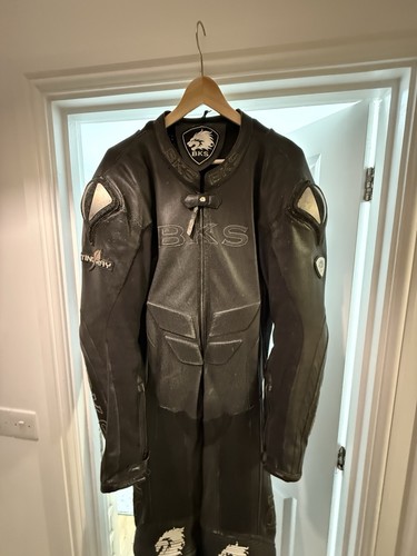 Bks one piece - one, motorcycle