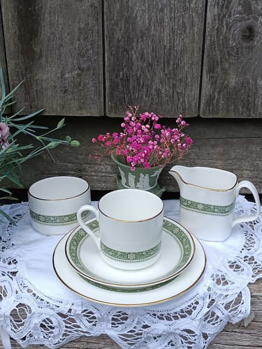 Vintage royal doulton coffee - vintage,