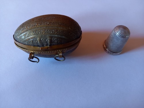 Antique victorian egg - antique/, shape