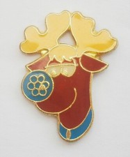 S504) Blue nose Reindeer enamel badge lapel pin