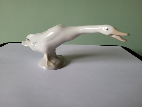 Attractive lladro glossy - attractive,