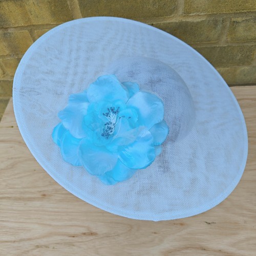 White turquoise flower wide - white,
